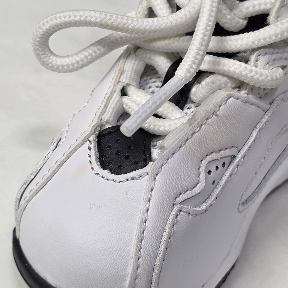 Air Jordan True Flight TD in the White/Gym Red/Black-Wolf Grey - Baby Size 4C - Picture 10 of 10